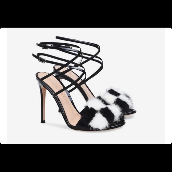 Gianvito Rossi never worn strappy heels - Picture 4 of 4